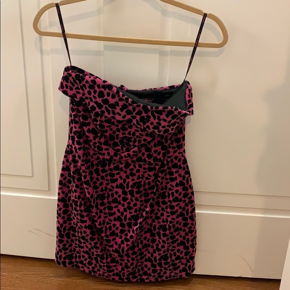 Pink leopard print mini tube dress.